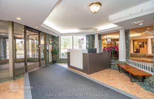 6-bedroom apartment in Etobicoke for C$733,000