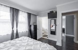 9-bedroom house in Etobicoke for C$2,289,000