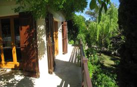 Houses for sale in Gers. Spacious villa with a garden, a swimming pool and two terraces, 20 minutes from Landes, Gers, France Houses for sale in Gers. Spacious villa with a garden, a swimming pool and two terraces, 20 minutes from Landes, Gers, France