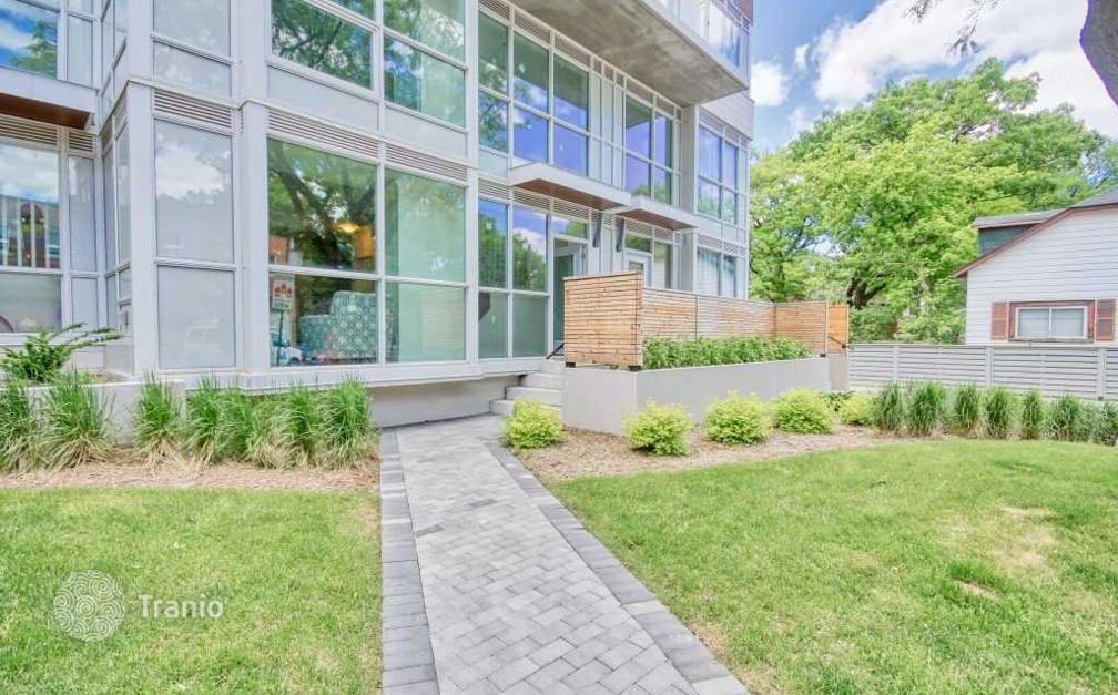 Apartment for sale in Kingston Road, Canada — listing 1881206