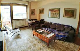 Four-room sunny penthouse in Viareggio, Tuscany, Italy for 700,000 €