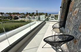 4-bedroom villa 175 m² in Pefkochori for 550,000 €