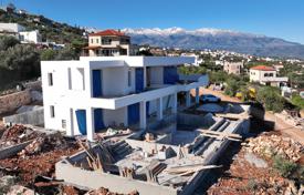 Vast Villa with Breathtaking Sea and Mountain Views for 6,660,000 €