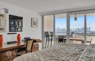 1-bedroom apartments in condo 95 m² in Island Avenue for $760,000