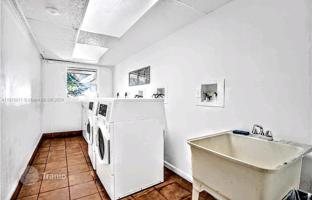 2-bedroom apartments in condo 98 m² in Plantation for $265,000