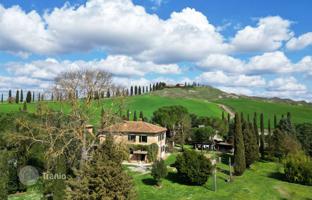 4-bedroom villa 266 m² in Asciano for 800,000 €
