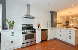 8-bedroom townhouse in Old Toronto for C$1,427,000