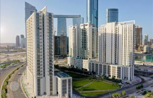 Sea view residence with a swimming pool and a park, Abu Dhabi, UAE for From $572,000