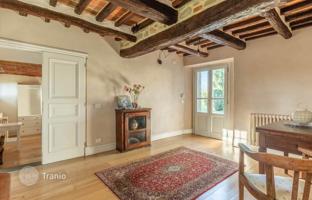 5-bedroom villa 320 m² in Cortona for 1,090,000 €
