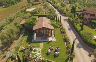 Land plot 460 m² in Montaione for 2,950,000 €