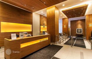 2-bedroom apartment in Adelaide Street West for C$1,039,000
