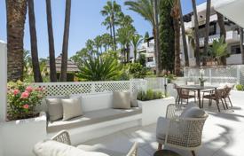 Apartment for sale in Marina Puente Romano, Marbella Golden Mile for 3,700,000 €