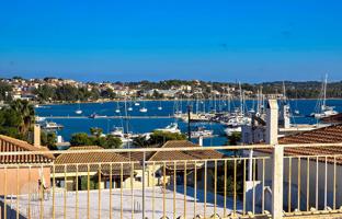 House with 4 apartments and sea views near the port in Porto Heli, Peloponnese, Greece for 440,000 €