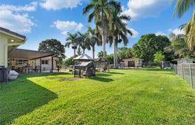 Townhome – Davie, Broward, Florida,  USA for $1,299,000