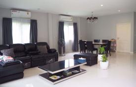 4 bed House Talingchan District for $485,000