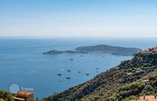 Villa for renovation with stunning sea views in Eze, Côte d'Azur, France for 2,950,000 €