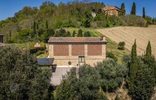 2-bedroom country house 205 m² in San Gimignano for 930,000 €