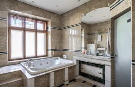 4-bedrooms apartment 160 m² in district Khamovniki, Russia for 163,000 ₽ per week