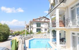 Apartment with three bedrooms and a view of the forest and the city of Fethiye for 164,000 €