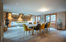 3 bedroom ski in and out resale duplex apartment for sale in Meribel's Rond Point area for 3,319,000 €