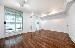 5-bedroom apartment in Yonge Street for C$904,000