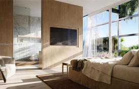 Condo – Surfside, Florida, USA for $7,250,000