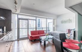 Apartment – York Street, Old Toronto, Toronto,  Ontario,   Canada for C$855,000