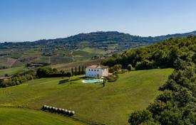Country seat – Montepulciano, Tuscany, Italy for 1,900,000 €