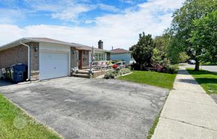 9-bedroom house in Scarborough for C$1,552,000