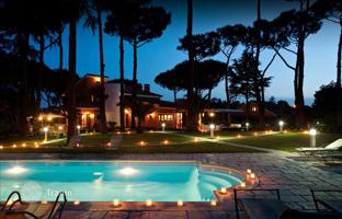 Beautiful villa with a garden and a swimming pool in the center of Rome, Italy for 5,000,000 €