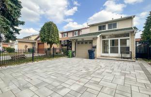 10-bedroom house in Scarborough for C$1,596,000