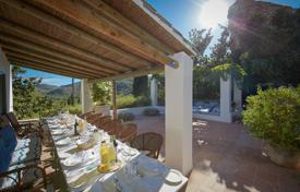 11-bedroom villa 2,000 m² in Marbella for 20,000 € per week