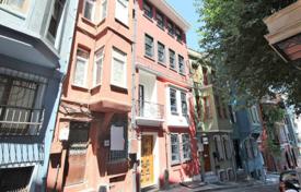 4-bedroom apartment in new building 340 m² in Fatih for 76,896,000 TRY
