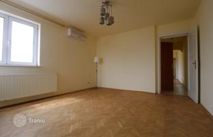 17-room house 496 m² in Bucharest for 900,000 €