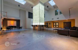 4-bedroom apartment in Dalhousie Street for C$909,000