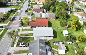 Townhome – West Park, Broward, Florida,  USA for $475,000