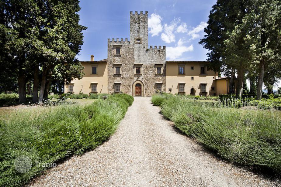Castle for sale in Florence, Italy — listing 1790911