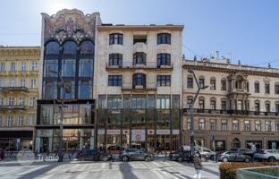 3-bedroom apartment 100 m² in Budapest for 840,000 €