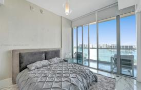 Condo – Collins Avenue, Miami, Florida,  USA for $5,750,000