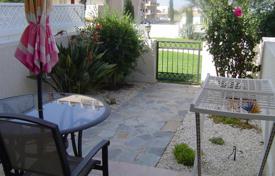 2 Bedroom Townhouse Close to Sea for 180,000 €