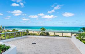 Cosy apartment with ocean views in a residence on the first line of the beach, Miami Beach, Florida, USA for $990,000