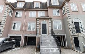 Terraced house – Bayview Avenue, Toronto, Ontario,  Canada for C$1,860,000