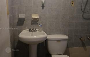3-bedroom house 133 m² in North Miami Beach for $499,000