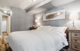 Apartment – Simcoe Street, Old Toronto, Toronto,  Ontario,   Canada for C$982,000