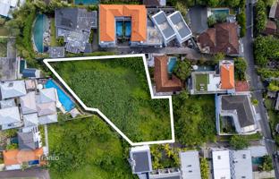 Land plot 2,000 m² in Tibubeneng for $1,010,000