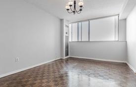 Apartment – Bathurst Street, Toronto, Ontario,  Canada for C$833,000