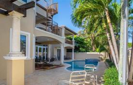 Luxury villa with a backyard, a swimming pool, a terrace and a garage, Fort Lauderdale, USA for $2,895,000