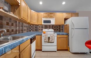 2-bedroom apartments in condo 78 m² in Hallandale Beach for $275,000