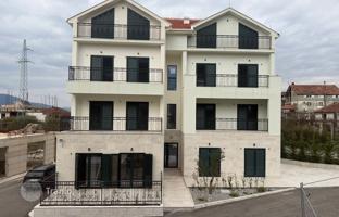 2-bedroom apartment 60 m² in Tivat city for 210,000 €