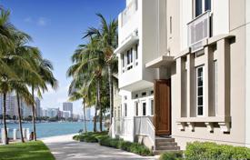 Elite apartment with ocean views in a residence on the first line of the beach, Miami Beach, Florida, USA for $2,649,000